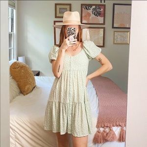 Floral puff sleeve babydoll mini Dress nwot